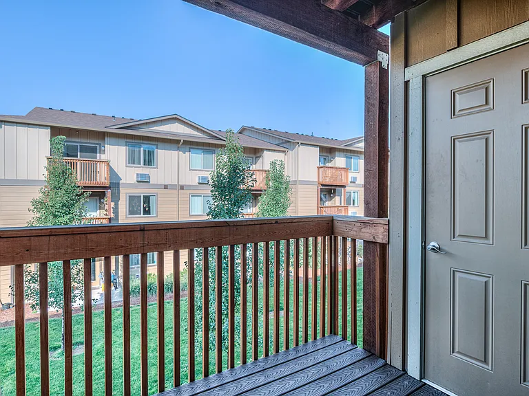Wild Horse Mesa Apartments — Photo 36