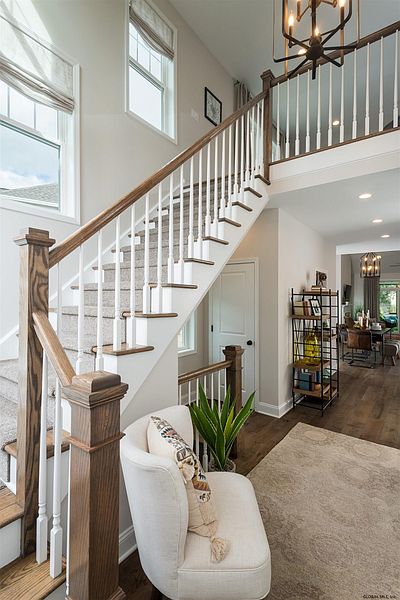 3rd image of 17 DARTMOUTH Way