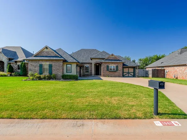 1961 Timber Dale Dr, Shawnee, OK 74804