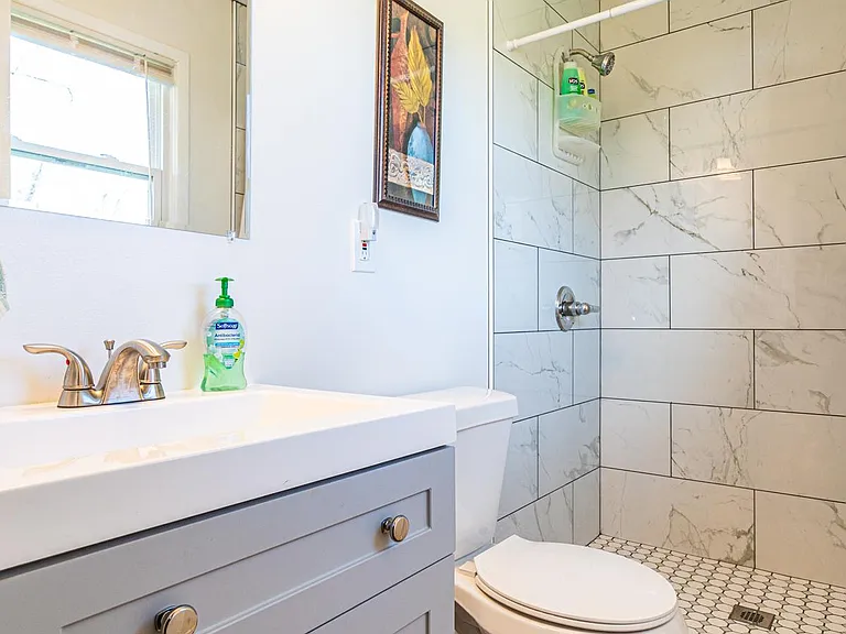 121 Forrest Dr — Photo 19