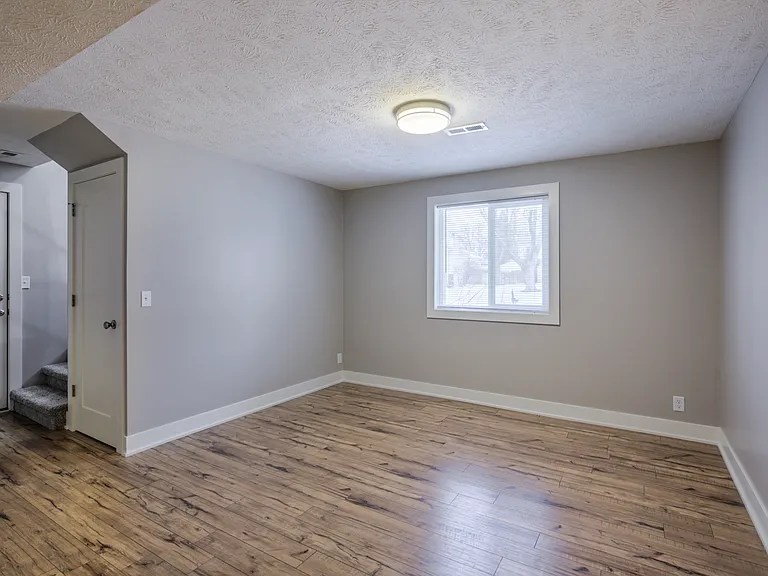 13511 Schirra St — Photo 26