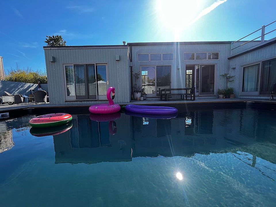 584 Seaview Walk, Sayville, NY 11782 Zillow