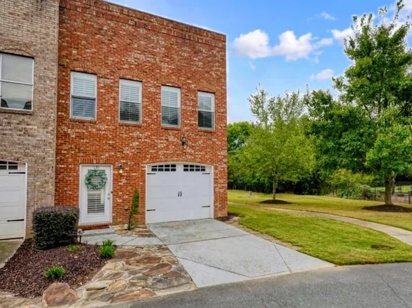 131 Riverwatch Ct, Canton, GA 30114