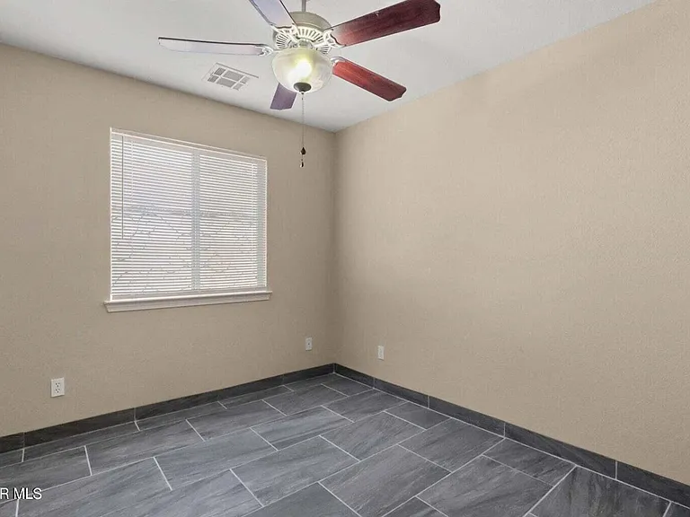 804 Desert Cactus Dr — Photo 13