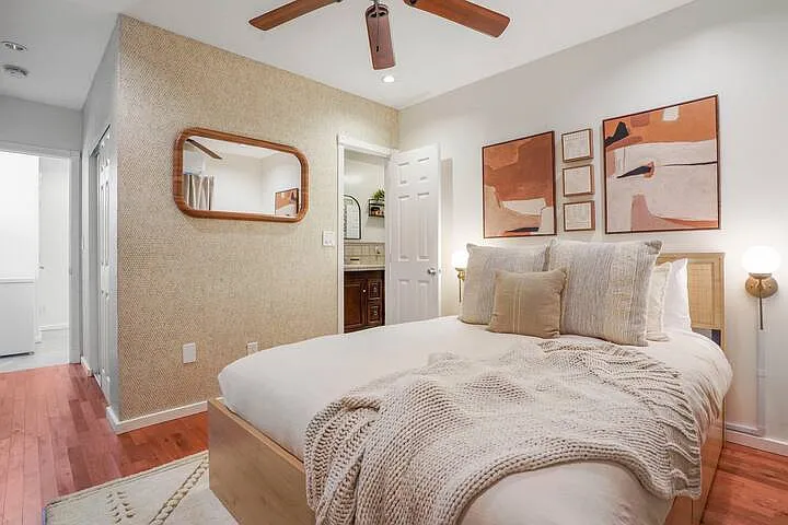 4551 Narragansett Ave #1 — Photo 20
