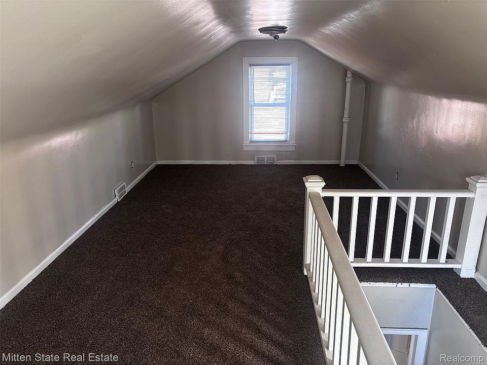 11724 Terry St, photo 9