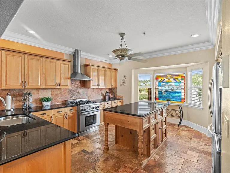 1593 Pinellas Bayway S — Photo 14