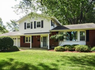 829 E Anderson Dr, Palatine, IL 60074