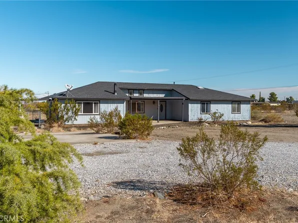 2670 Sequoia Rd, Phelan, CA 92371