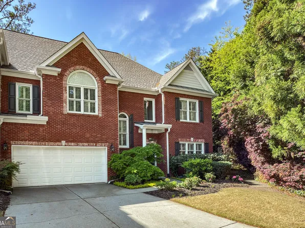 104 Glentown Way, Sandy Springs, GA 30328