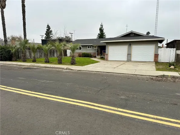 1231 7th St, Livingston, CA 95334
