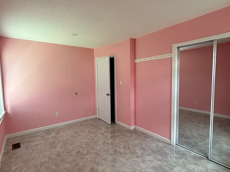 1911 Crimson Dr — Photo 6
