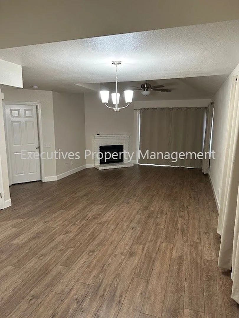 Building Photo - 3098 Aspen St