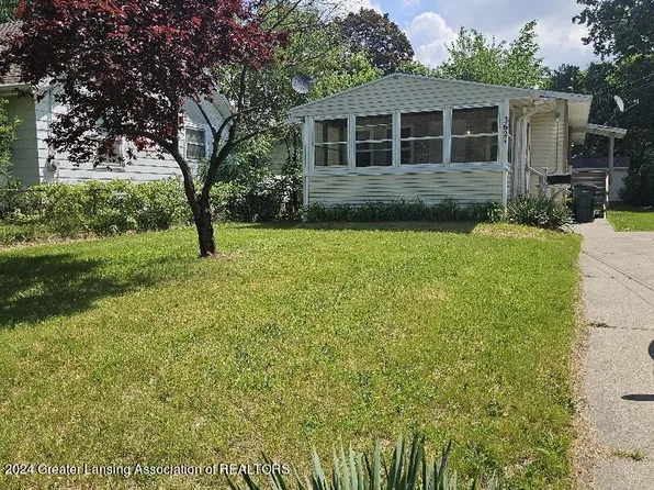 3621 Lowcroft Ave, Lansing, MI 48910