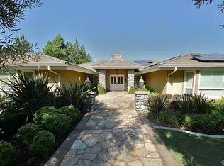 2105 N Tulare Ct, Upland, CA 91784