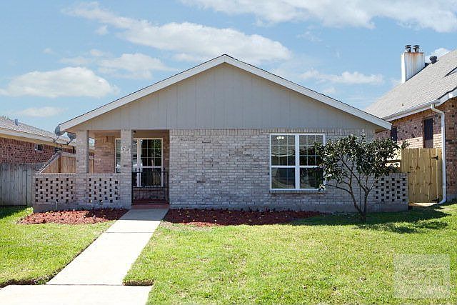1st image of 63 Campeche Cir