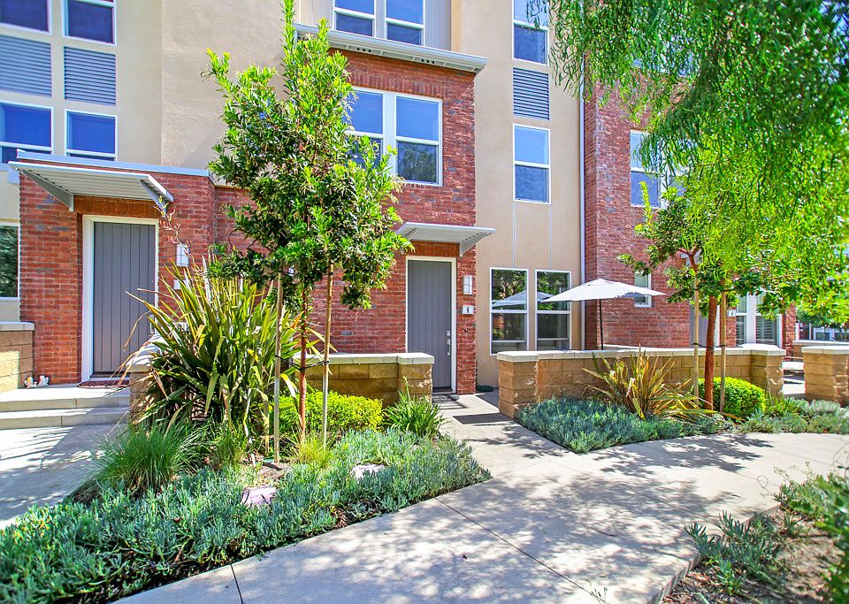 1st image of 6 Citadel Dr #207