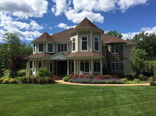 60 E Oak St, Basking Ridge, NJ 07920