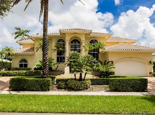 16021 W Troon Cir, Miami Lakes, FL 33014