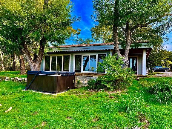 4th image of 17313 W Beach Rd