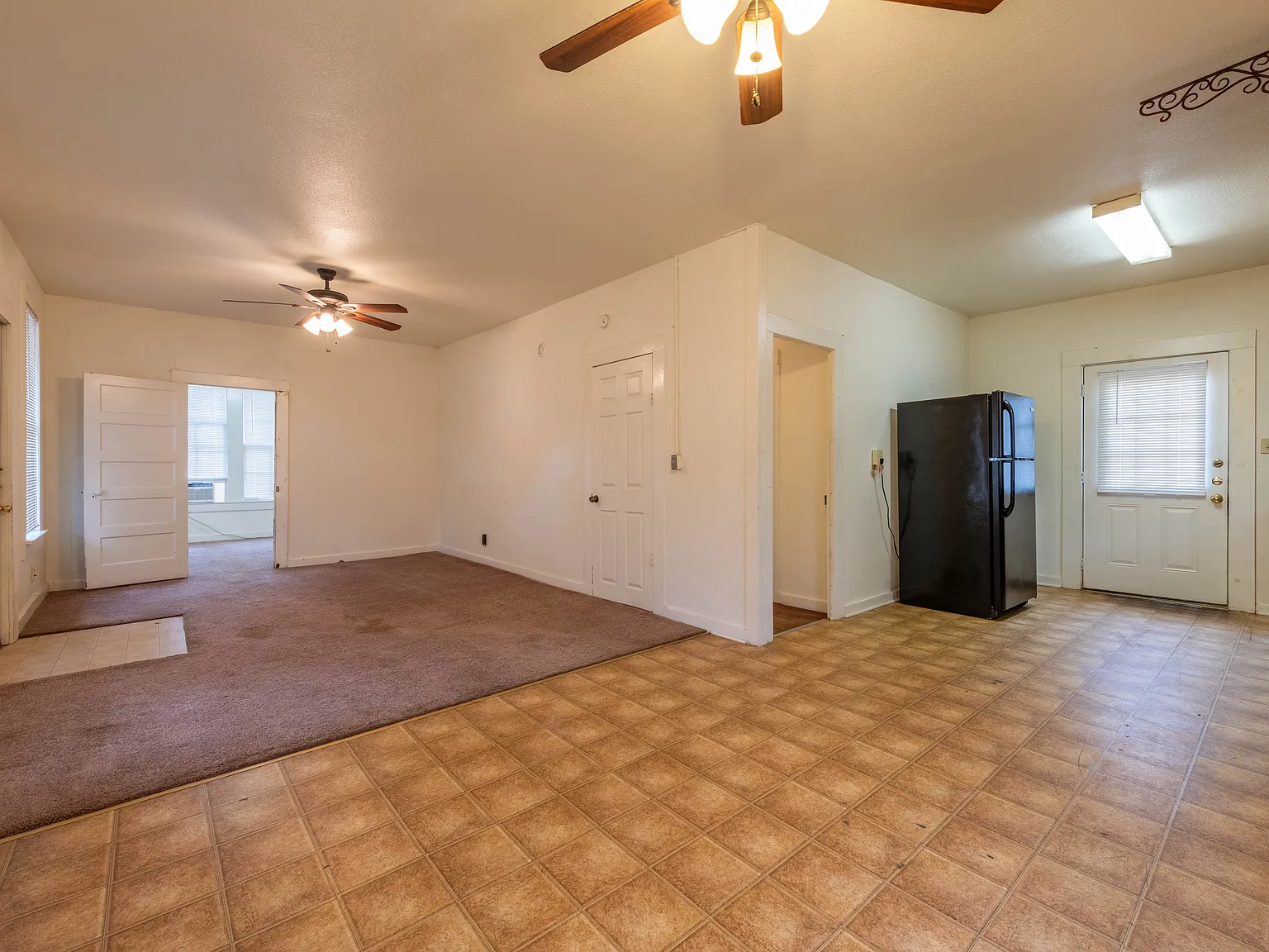 314 E Houston Street — Photo 4
