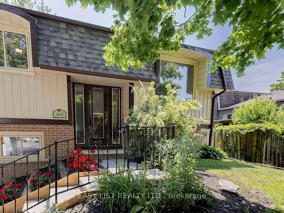 1st image of 2651 Marsdale Dr