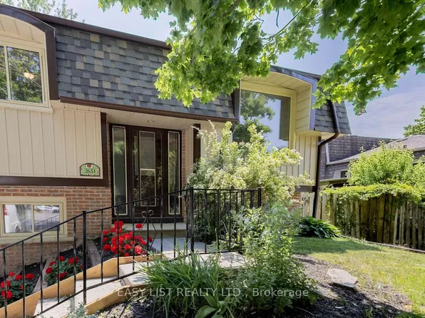 2651 Marsdale Dr, Peterborough, ON K9L 1R5