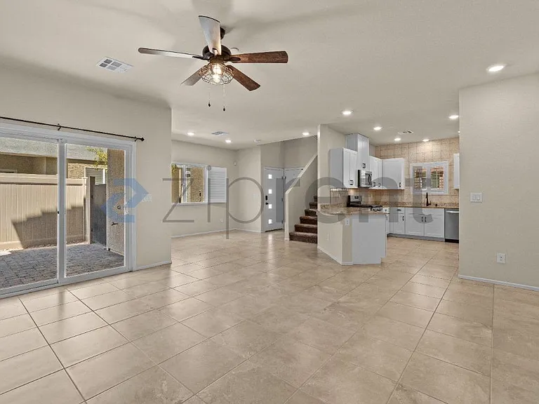 4519 Sapphire Moon Ave — Photo 5