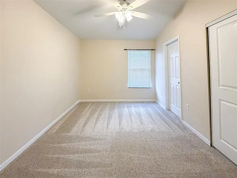 4003 SW 27th St #13 — Photo 15