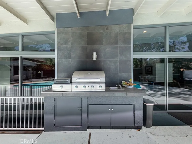 15626 Royal Ridge Rd — Photo 33