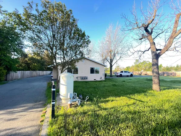 5020 E Eight Mile Rd, Stockton, CA 95212