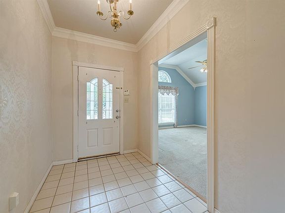 4th image of 5200 Fox Trail Ln