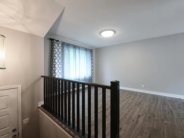 Entryway to Front Door