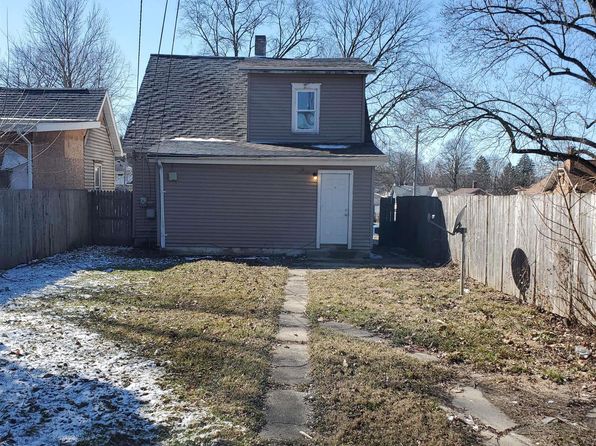 2126 Chapin St, South Bend, IN 46613
