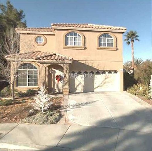 2nd image of 35 Fox Trace Ct