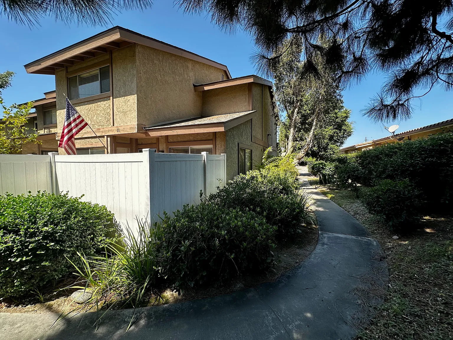 3 bed, 2.5 bath, 1344 sqft, $2,995 — Photo 1