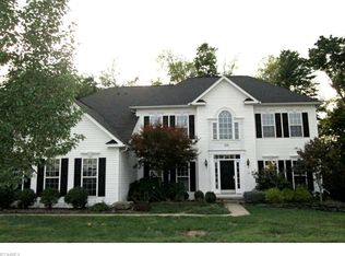 188 Millstream Ct, Akron, OH 44321