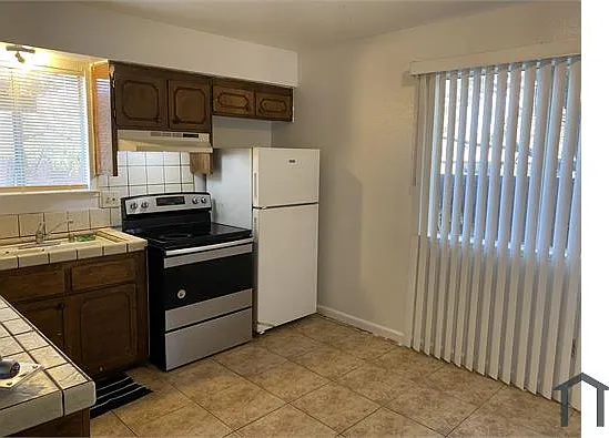 307 Brookdale Dr