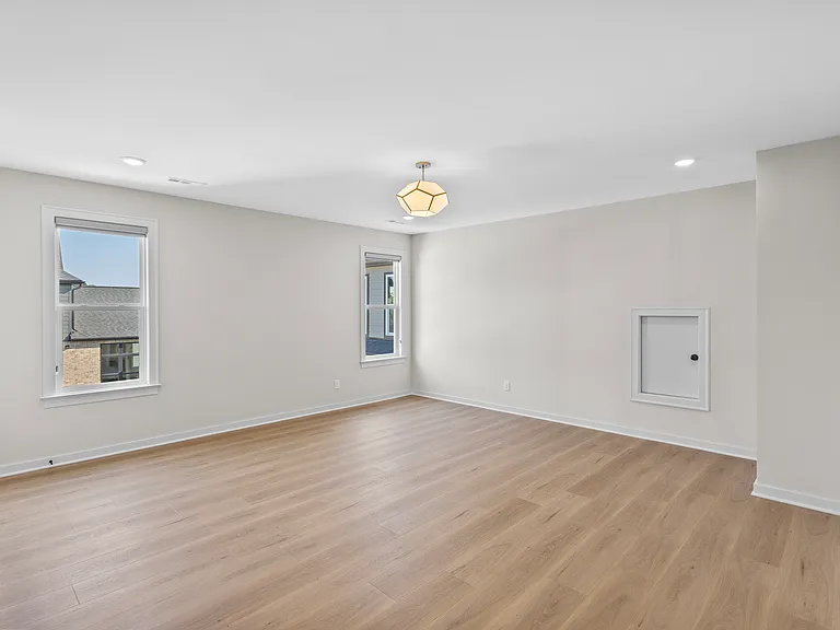 8081 Atlee Ct — Photo 47