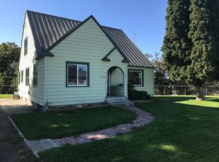 3738 Scenic Crest Rd, Yakima, WA 98901