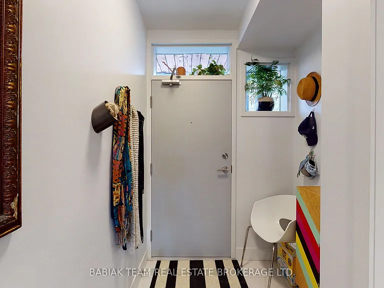 332 High Park Ave #203 — Photo 14