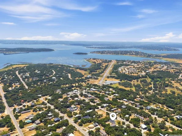 1035 Cypress Dr, Canyon Lake, TX 78133