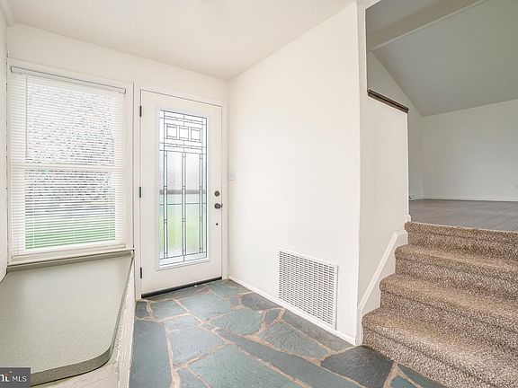2nd image of 503 Courtland Pl