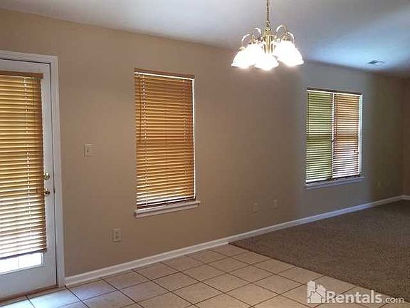 3rd image of 610 Eastpointe Dr