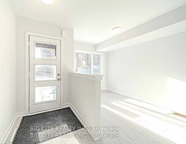 3 bed, $3,800 — Photo 4