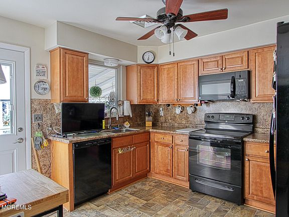2nd image of 5 Bayberry Lane #A