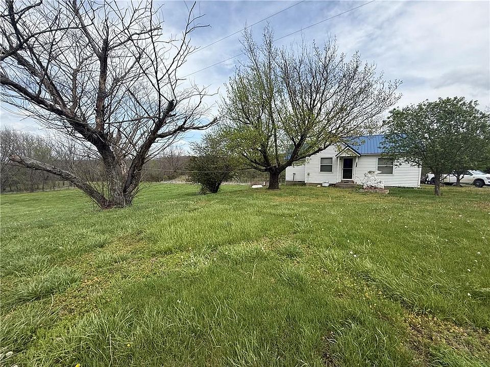 1st image of 13371 State Highway 7