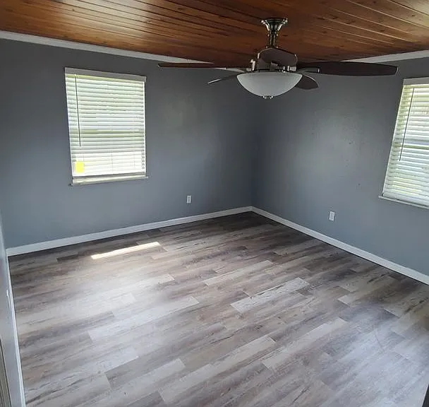 720 W Tropicana Ct — Photo 10