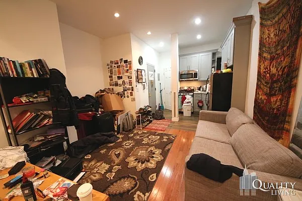 Rented by Quality Living Realty | media 32