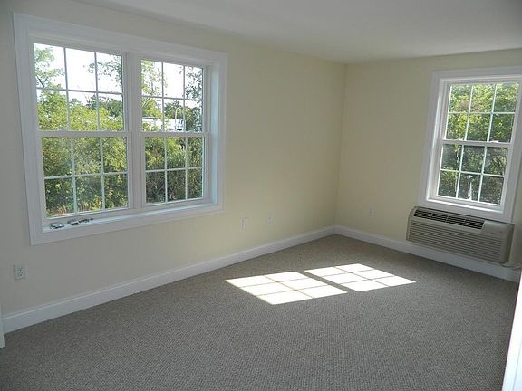 5th image of 205 Elm St Unit 103